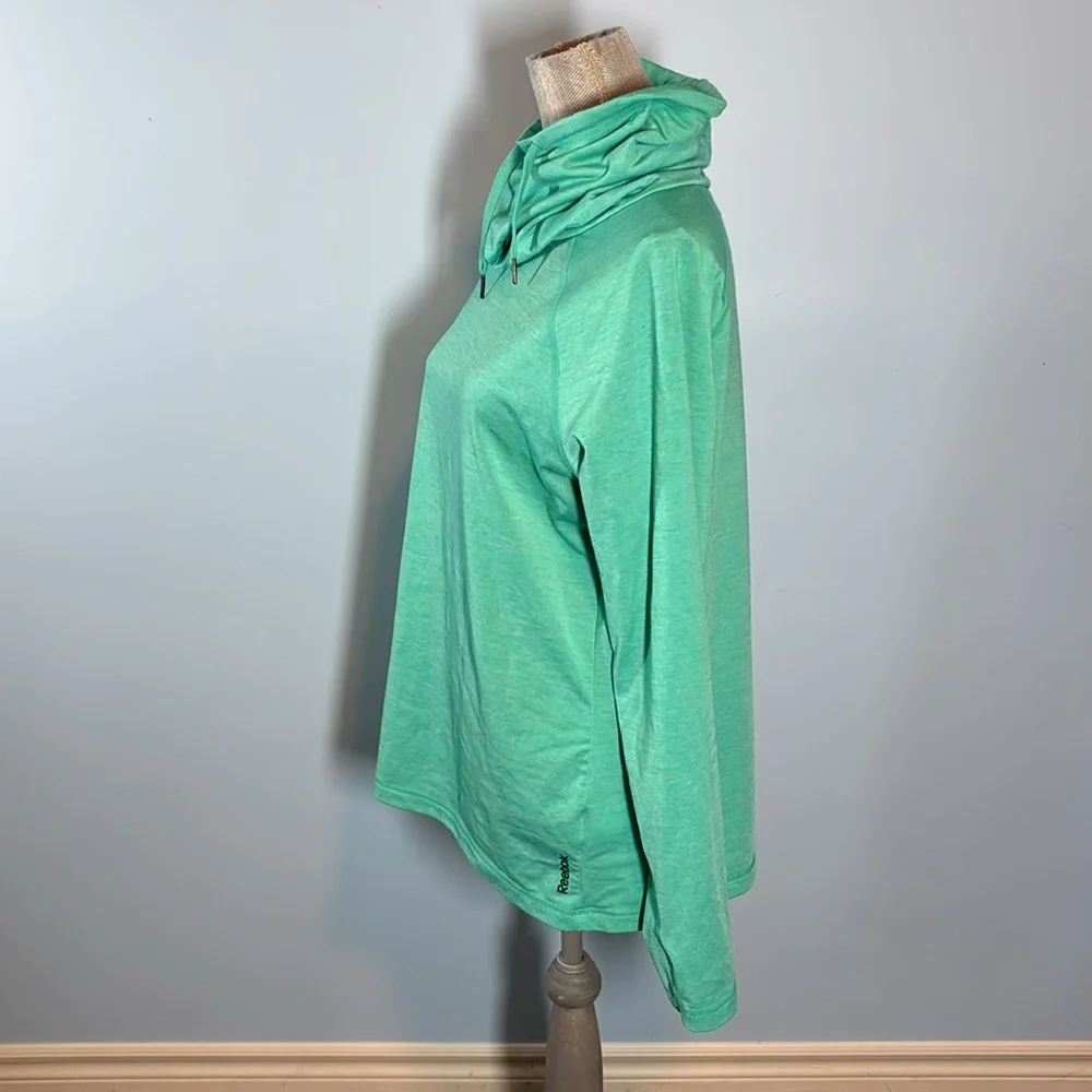 Teal Reebox top, XL. - Picture 2 of 4
